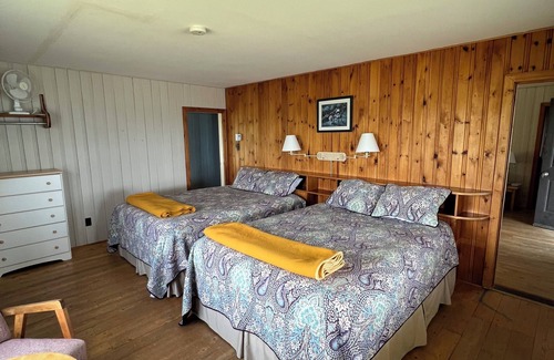 Smiths Cove Hotel | The Villages of Mountain Gap Resort
