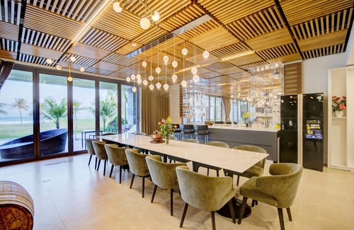 Ngu Hanh Son Villa | The villas Catalan - Beachforn - VIP