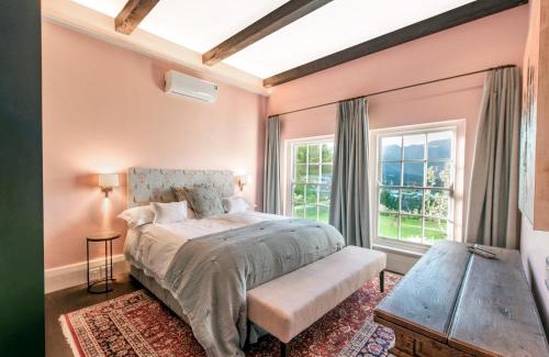 Franschhoek Villa | The Vineyard Cottage by L' Amitie Estate