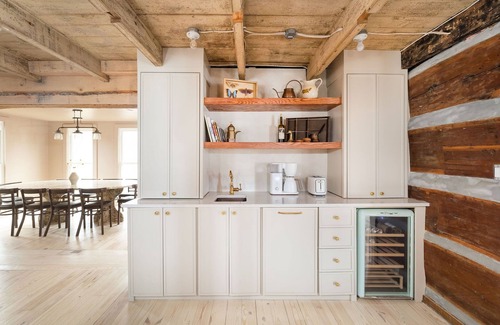 Ashland City House | The Vintage Inn - Nashville Private Lake Getaway