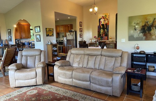 Jaramillo Apartment | The Vista Apartment with magnificent views