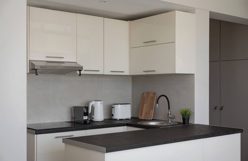 Vouliagmeni Apartment | The Vouliagmeni Penthouse