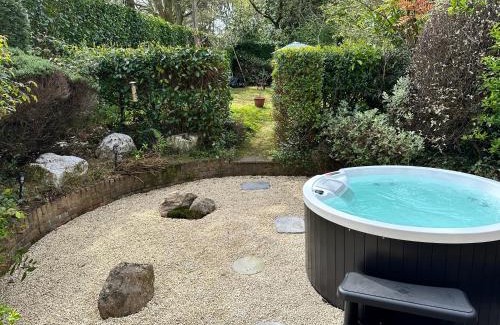 Churt House | The Wabi Sabi Sanctuary Japanese Themed Home With Hot Tub Between Farnham And Hindhead