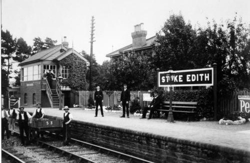 Tarrington House | The Waiting Room, Stoke Edith Station, Tarrington