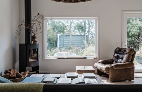 Walkerville House | The Walkerville Shed; Comfort & Serenity with Linen and High speed Wifi