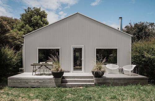 Walkerville House | The Walkerville Shed; Comfort & Serenity with Linen and High speed Wifi