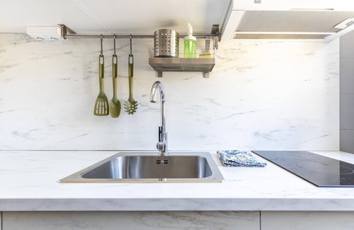 San Gil Apartment | The wall of Sevilla duplex