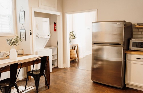Lexington Apartment | The Walton House #1, A beautifully furnished cottage in the heart of Lexington