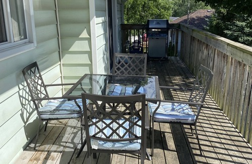 Napanee Apartment | The Water Street Inn Upper apt