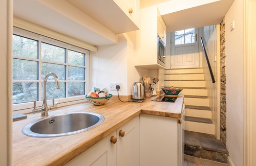 Leyburn Apartment | The Waterfall Mill – The Studio (New to Vrbo)