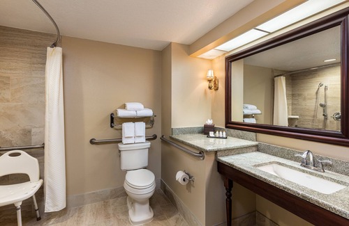 Lake Sumter Landing Hotel | The Waterfront Inn