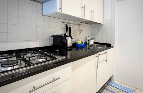 Fezzano Apartment | The wave 4 Apartment for a single person