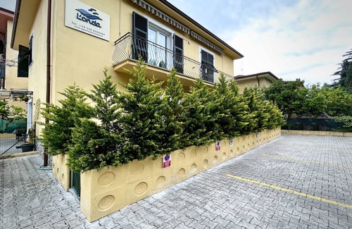 Fezzano Apartment | The wave 4 Apartment for a single person