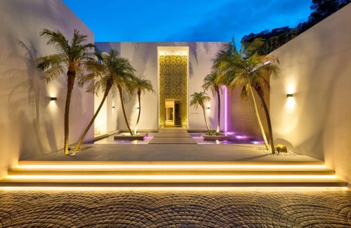 Ibiza Town Villa | The Wave Villa – Luxury villa with stunning sea views in S’Estanyol, Ibiza