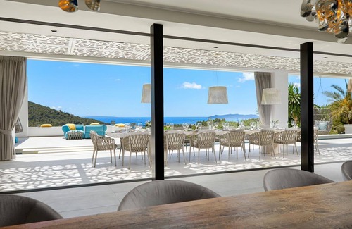 Ibiza Town Villa | The Wave Villa – Luxury villa with stunning sea views in S’Estanyol, Ibiza