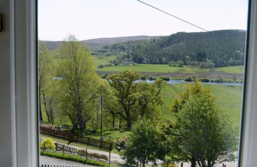 Lairg House | The Wee Hoose