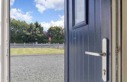 Muff House | The Wee House