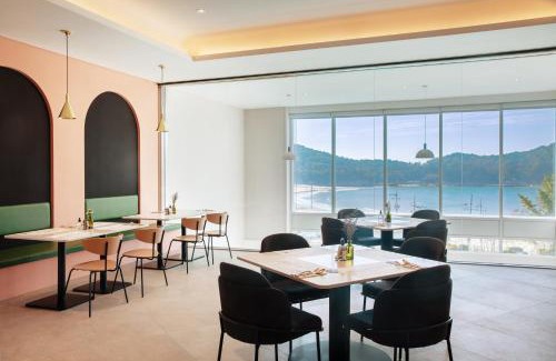 Eulwang-ri Resort | The Week & Resort