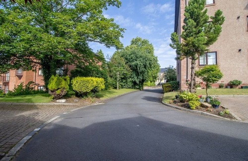 Motherwell Apartment | The Well - 3 bedroom apartment