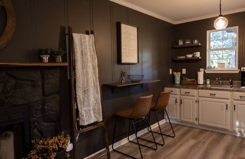 Benton House | The Well Tiny house - 5 mins to Ocoee and Hiwassee Rivers.
