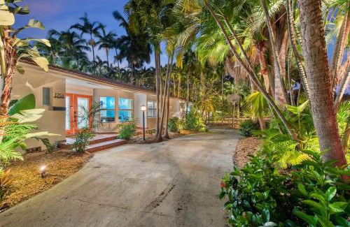 South Lake House | The Wellness Retreat- Amazing Amenities Near Beach