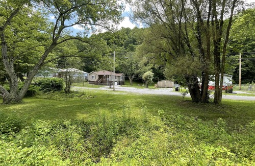 Northfork House | The West Virginia Way, The Bears Den