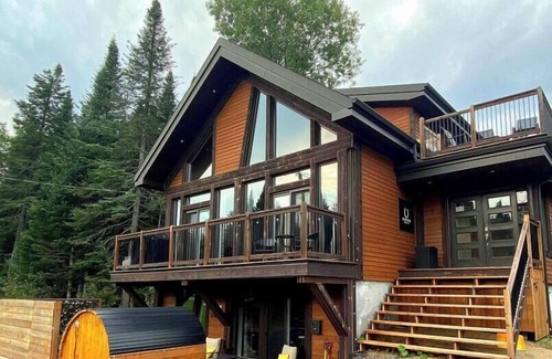 Shannon Ski Chalet | The Western Spa Sauna Bar & Billiards