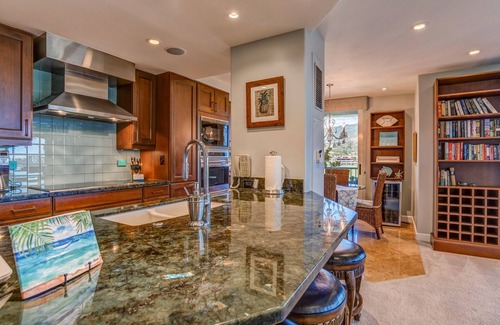 Kaanapali Condo | The Whaler 823! ~ Luxurious 2bed/2bath 8th floor ocean view corner condo ~