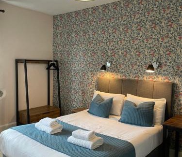 Ingleton Bed & Breakfast | The Wheatsheaf Inn