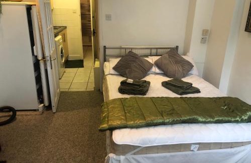 Ickenham Apartment | The White Cottage