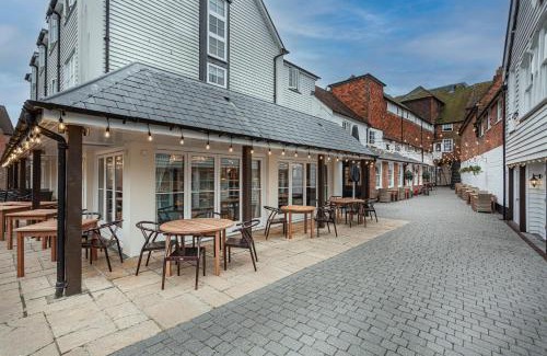 Romsey Hotel | The White Horse Hotel, Romsey, Hampshire - The Coaching Inn Group