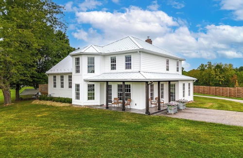 Peninsula House | The White House - best view in CVNP