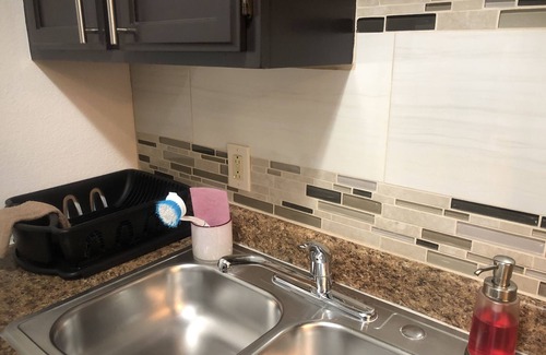 West San Antonio Apartment | The White House!
