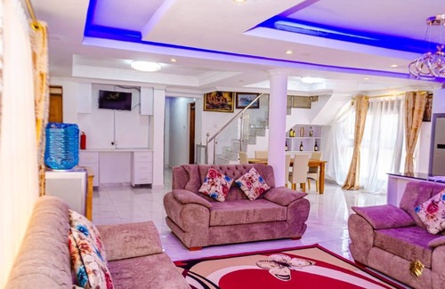 Nyeri Villa | THE WHITE VILLA KING.