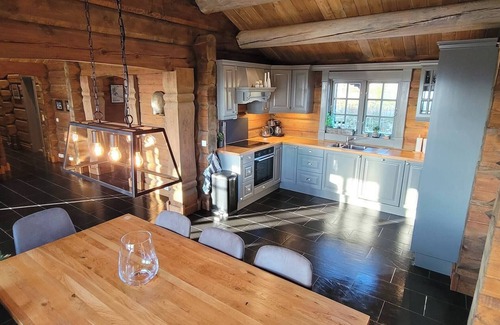 Trysil Cabin | The Whole Beautiful Cabin With Jacuzzi – A Luxurious Getaway in Solberglia