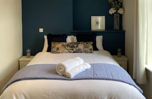 Barnoldswick House | The Wild Daisy
