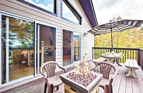 Beech Mountain House | The Wild Daisy Retreat - Intimate Treetop Mountain Setting