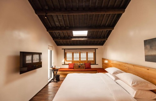 Yangshuo Hotel | the Wild Luxury Holiday Inn