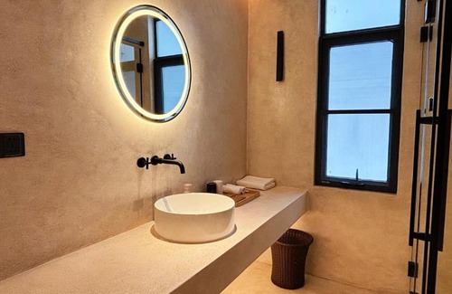 Yangshuo Hotel | the Wild Luxury Holiday Inn