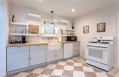 Austin Ave. House | The Wilson House - Central Waco