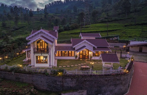Wellington Villa | The Winterfell