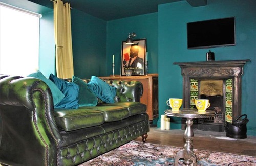 Winestead Apartment | The Wolf's Den