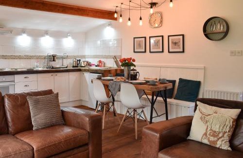 Buckfastleigh House | The Wood House
