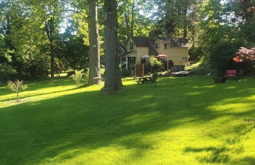 Woodbury House | The Woodbury Cottage