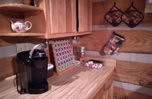 Mentone Cabin | THE WOODLANDS - VERY QUIET SECLUDED CABIN