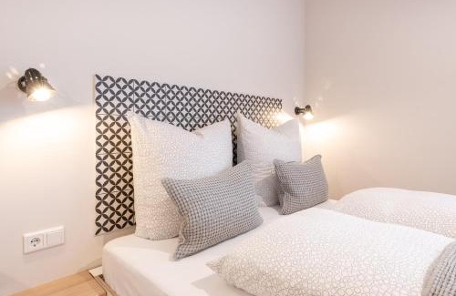 Unterrath Apartment | The Woodmans Airport Boardinghouse