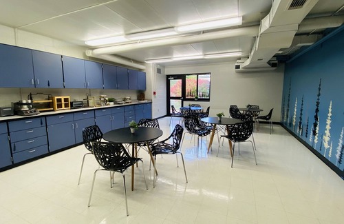 Wellston Apartment | The Woods Suite #303 Free Arcade, Movie Theater, Patio Area, Playground and more