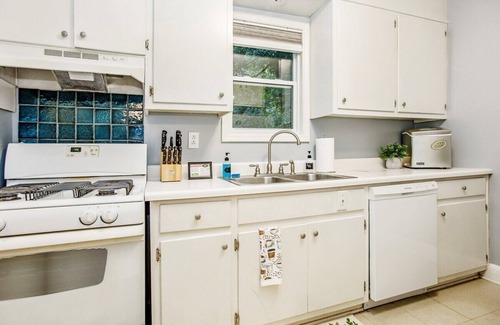 Terry Sanford House | The Woodside Guest House II