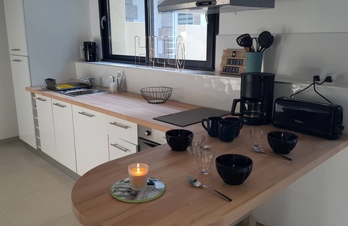 Pontivy Apartment | The workshop and its Terrace
