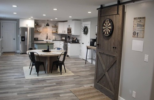 Farr West House | The Wright Retreat- Private Entry w/Sauna & Hot Tub